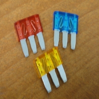 Cens.com 3 Micro Blade Fuse 32V DC CHE YEN INDUSTRIAL CO., LTD.