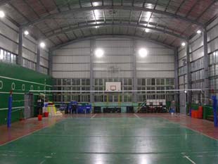 Thermoking`s high-powered LED streetlights light an elementary school  gym in Taiwan.