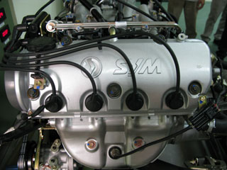 Sanyang itself developed this 1,300cc four-cylinder engine for the T880. Sanyang itself developed this 1,300cc four-cylinder engine for the T880.