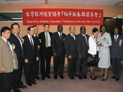 Chou (second left) also aggressively organizes activities to cultivate mutual-understanding between Taiwan and Africa.