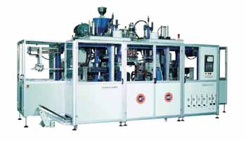 The HBA-series toggle-type continuous extrusion blow molding machine developed by FKI.
