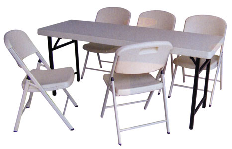 Taizen`s eco-friendly conference tables and chairs are made of PE and metal.