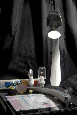 A desk lamp using ITRI`s AC LEDs.