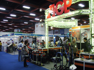 A number of leading manufacturers in hardware and related industries display their newest products.