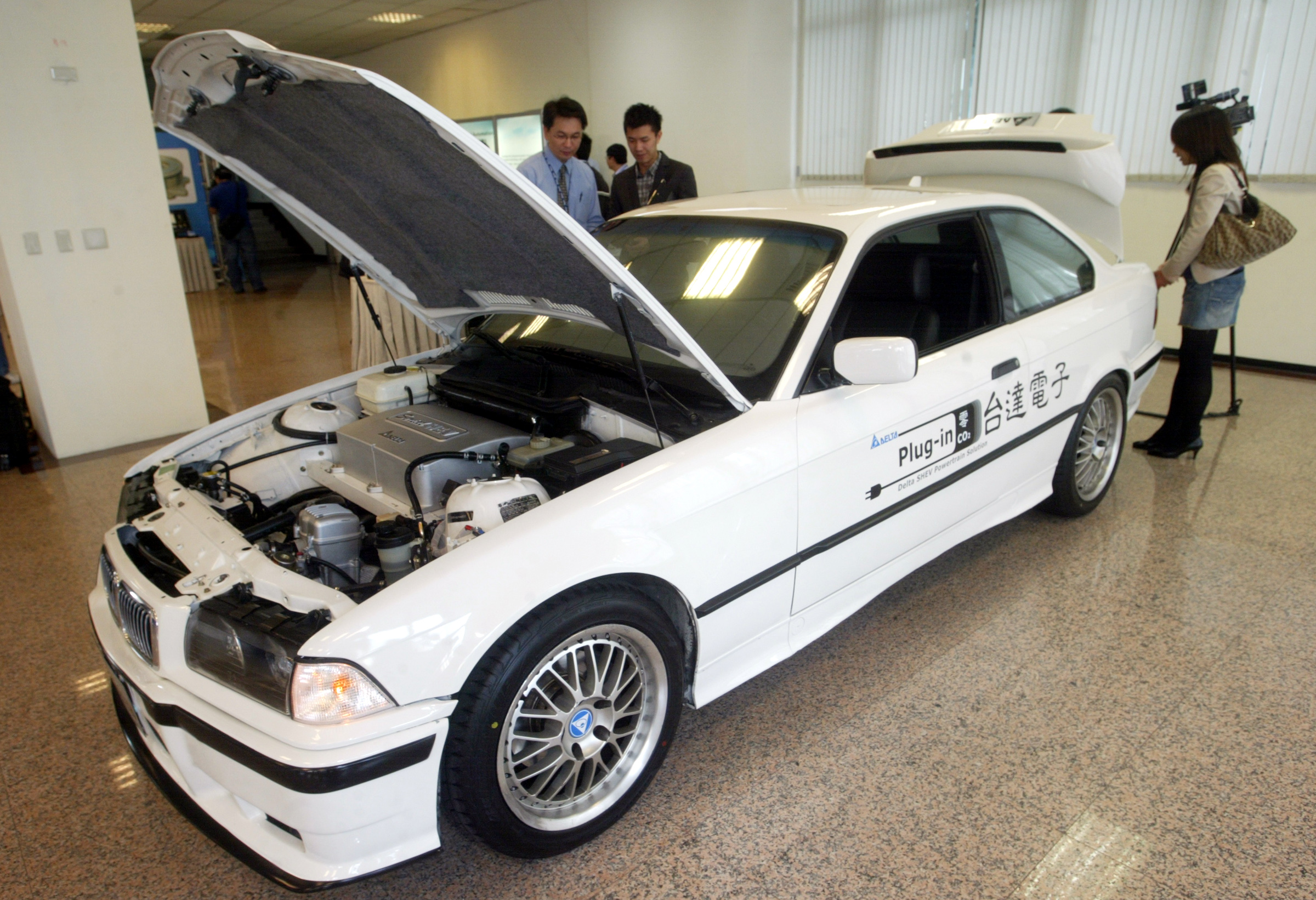 An actual vehicle using the hybrid propulsion system is undergoing road tests.