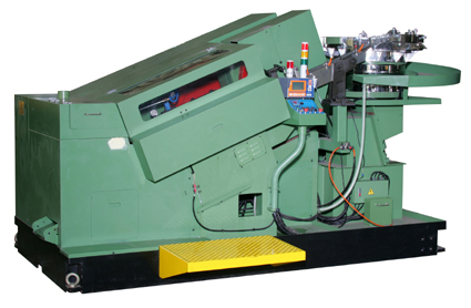 The CTR-series thread rolling machine developed by Chien Tsai.