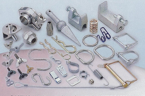 Forged and iron-cast hardware by Shun Den. Forged and iron-cast hardware by Shun Den.