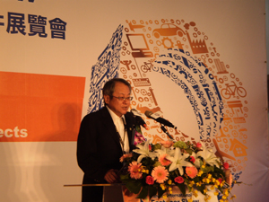 TIFI chairman Joe Chen pushed for resuming an international trade fair at home.