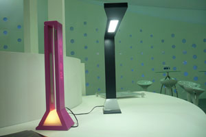 Everlight`s ZENANO-branded desklamps.