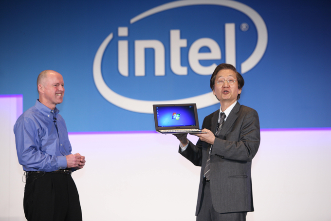 Sean Maloney (left) and Johnny Shih co-promote Ultrabooks. 