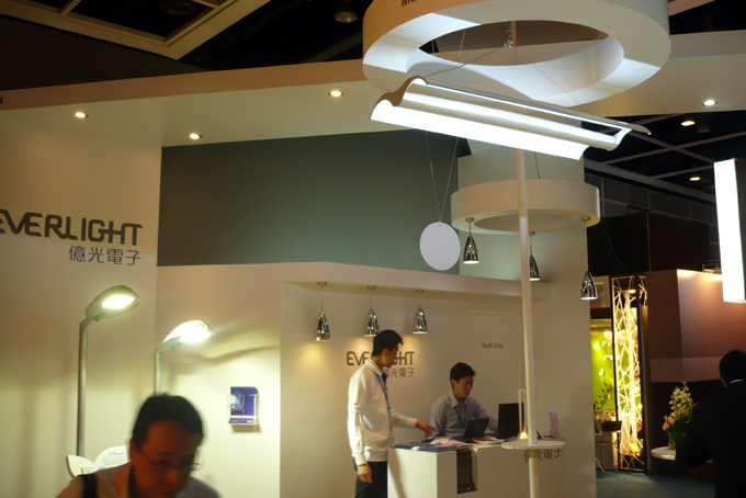 Taiwan’s LED lighting industry is fighting a tough battle against S. Korea and China. Pictured is Everlight’s booth at a Hong Kong lighting trade fair. 