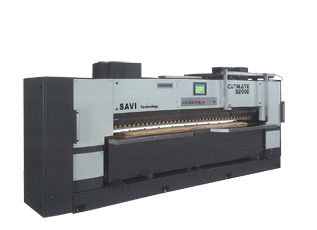 Innovator Machinery’s CutMate3200 veneer guillotine slices veneers as thin as 0.35mm to 2.5mm. 