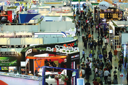 Huge crowds of international buyers at the annual Taipei International Auto Parts & Accessories Show (Taipei AMPA) point up the importance of Taiwan`s auto-parts industry. 