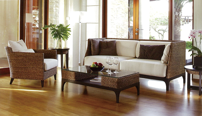 This water hyacinth living room set by Performax imparts a cozy tropical atmosphere.
