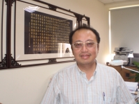 Lee Tzong-ru, a professor of National Chung Hsing University's Electronic Commerce Department, during an interview with CENS