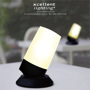 Xcellent’s Singleblade lamp.