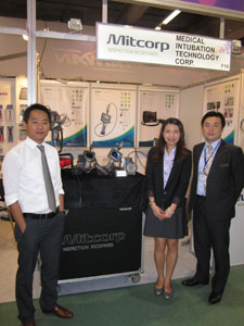 M.I.T Corp. (Mitcorp)’s general manger Snow Zhan (left) and his company’s quality and innovative videoscope products.