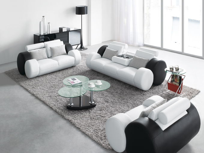 Kangbao’s fashionable living room sofas are comfortable and stylish, marketed globally under own brand—‘VVSofa’.