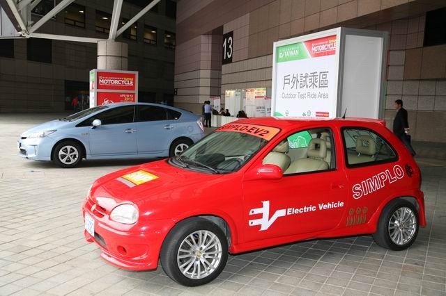 Showgoers test drive vehicles on display at EV Taiwan 2013.