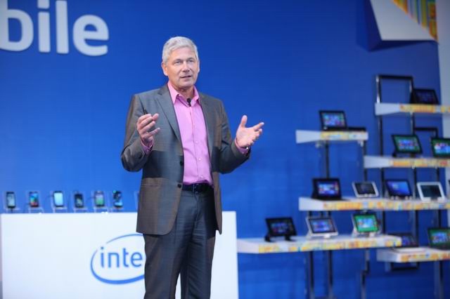 Intel Vice President and General Manager of Mobile and Communications Group, Hermann Eul, promoted the latest mobile solutions at the fair.