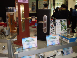 Taiwanese manufacturers can make homegrown mortise locks that meet European fireproof standards.