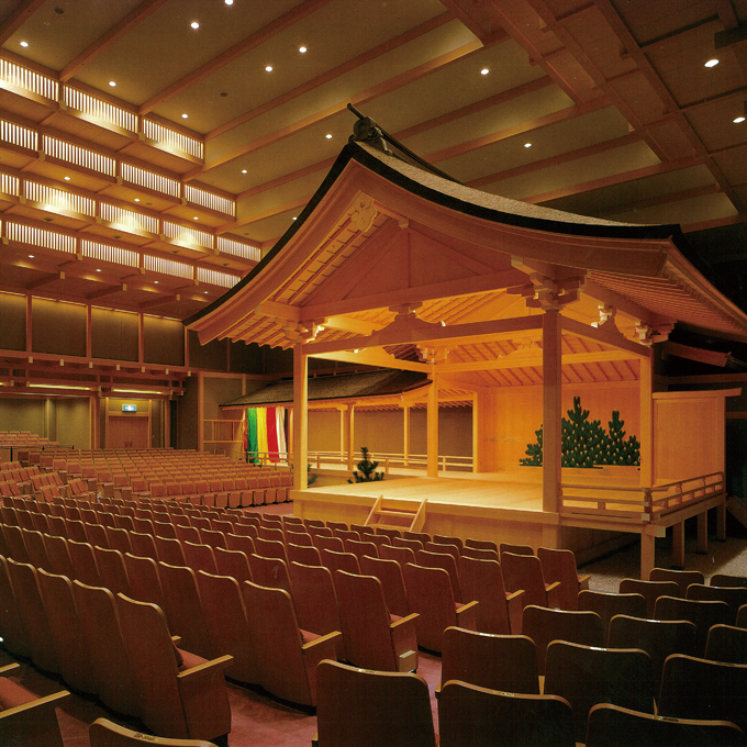Wooden seating in the Noh Theatre in Nagoya is typical Techpros work. 