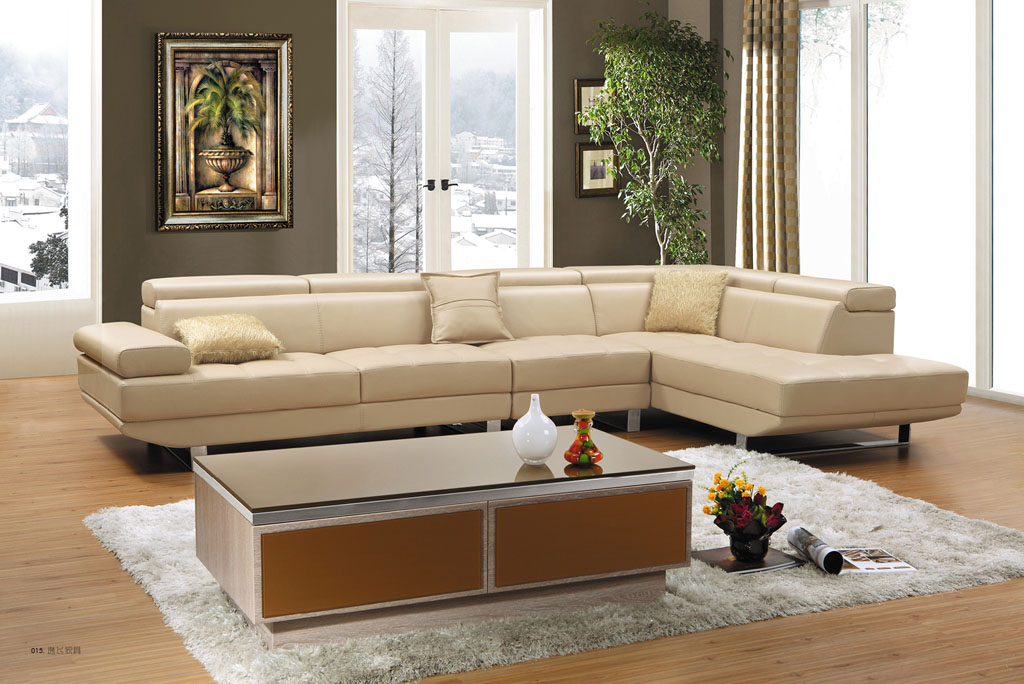 
Yifei’s extended sectional sofas play a key role in living room decor.