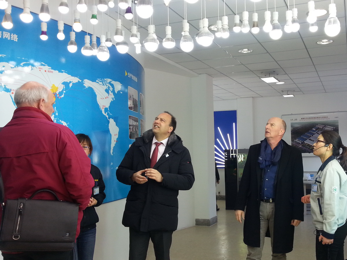 A Dutch trade delegation visits Weihai Dongxing