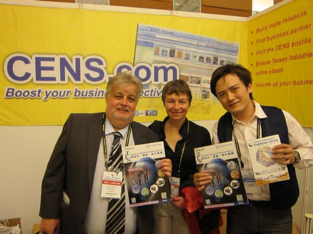 CENS’s TIS proves popular among foreign buyers at TIFS 2012.