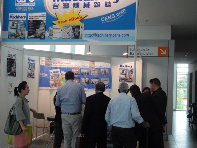 The CENS booth at Interpack 2011 was crowded by buyers interested in Taiwan’s high-profile machinery.