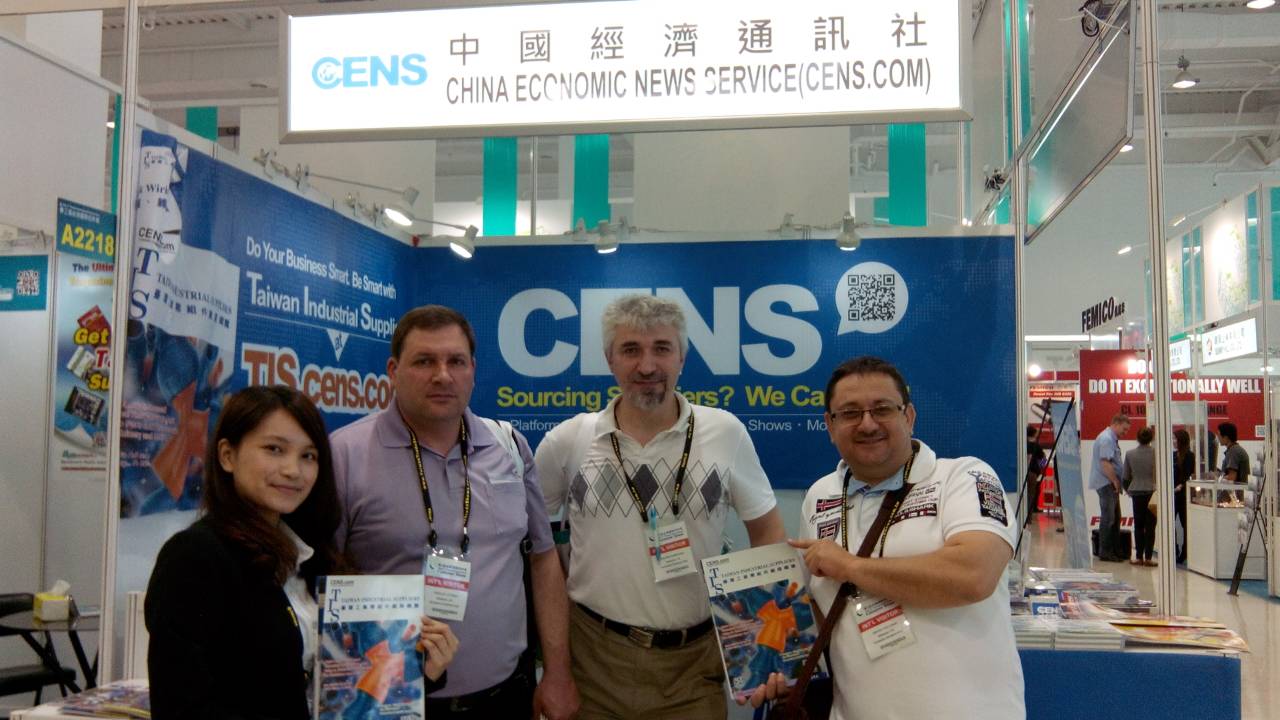 Foreign buyers at CENS booth at TIFS 2014.