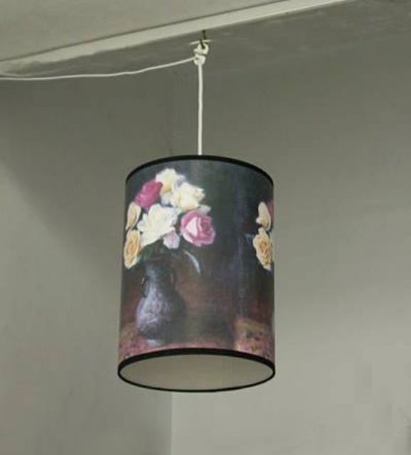 Customized products displayed by Yi Feng combined lighting and painting