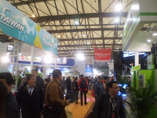 The Taiwan Pavilion at ChinaPlas 2014 was packed with international buyers sourcing high-performance plastic processing machinery.