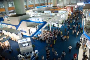 Guangzhou International Lighting Exhibition 2014 drew 2,621 exhibitors.