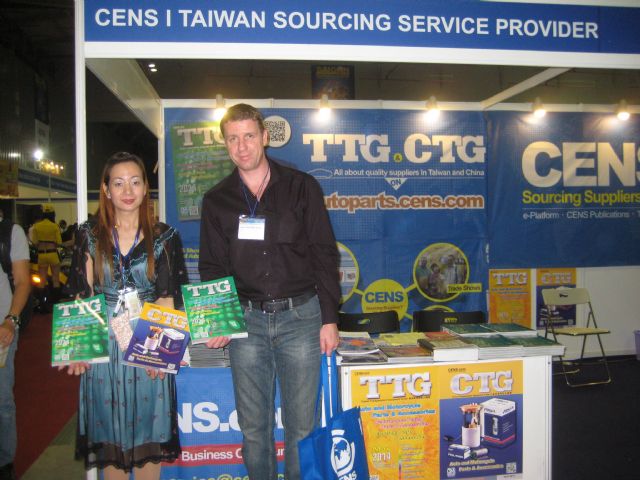 CENS representative (left) with a foreign buyer at Saigon International Autotech & Accessories Show.         