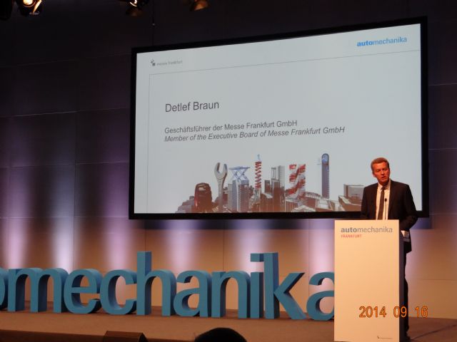Detlef Braun, member of the Executive Board of Messe Frankfurt GmbH, speaks at the opening ceremony.