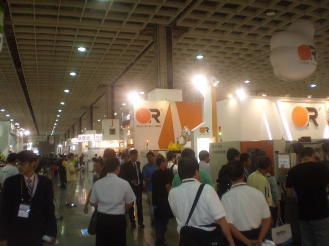 Taipei Plas 2014 scores record highs in exhibitor and visitor numbers.