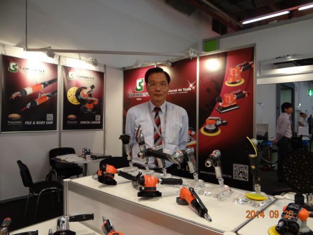 Kymyo general manager Stanley Lu says that the Diamond series sanders attracted intense buyer interest at the show.