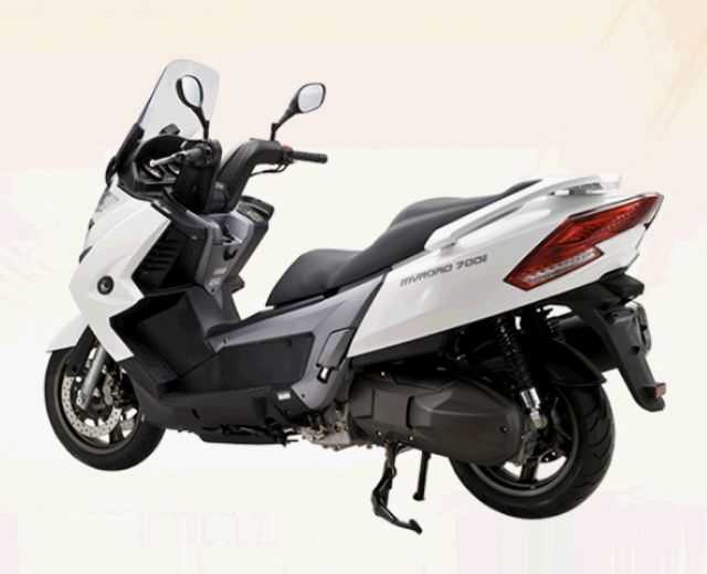 A high-level maxi scooter by KYMCO. (Photo from KYMCO's website)