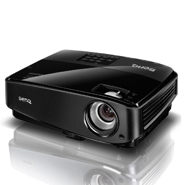 A high-end projector model made by Taiwanese company BenQ, the world's largest supplier of DLP projectors and No. 2 in overall shipments. (photo from UDN)