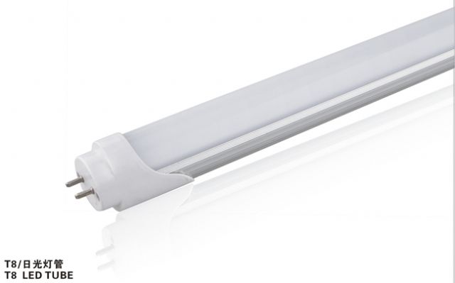 T8 LED tube