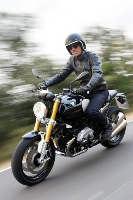 The BMW R nineT triggered a retro fashion trend in the global motorcycle market with its debut in 2013. (Photo from BMW)