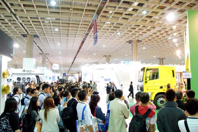 Buyers at the 2014 Taipei AMPA. (Photo from TAITRA)

