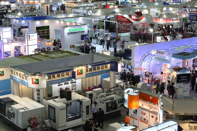 Devalued yen and won are hurting Taiwan's machine-tool export competitiveness. (a machine tool trade fair in Taipei shown)