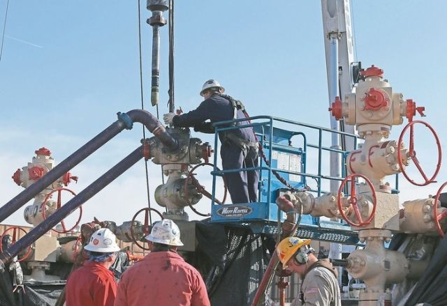 Layoffs and cutbacks in new projects by shale gas explorers in the U.S. are regarded responsible for the currently souring global steel market. (photo courtesy of UDN.com)