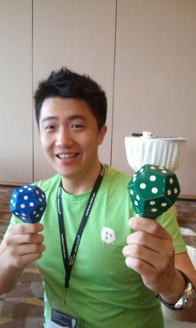 Nanoleaf Co-Founder & COO Christian Yan demonstrates bulbs with PCB housing. 