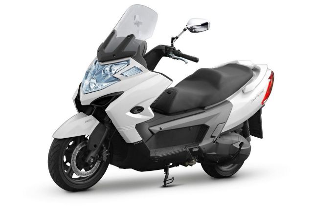 KYMCO Myroad 700i is currently the biggest-displacement scooter by local PTW vendors. (photo from KYMCO)
