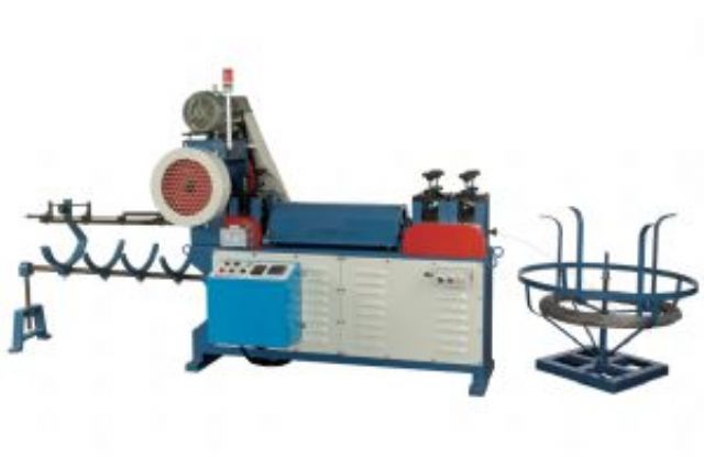 Wire straightening & cutting machine designed by Forng Wey