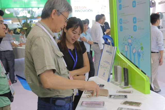 Nore than 3,200 companies from over 40 countries  will be displaying latest technologies and materials at ChinaPlas 2016, many of which have direct application in the E&E industry.