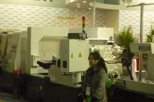 Worst post-2008 shipment recession hits Taiwan's machine tool industry. (picture shows an exhibitor at a trade fair in Taipei)
